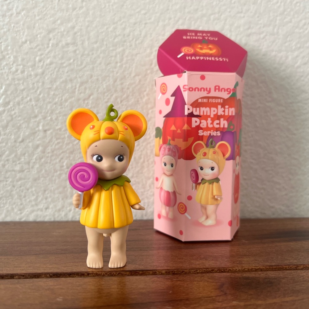 Sonny Angel Pumpkin Patch Mini Figure - Mouse